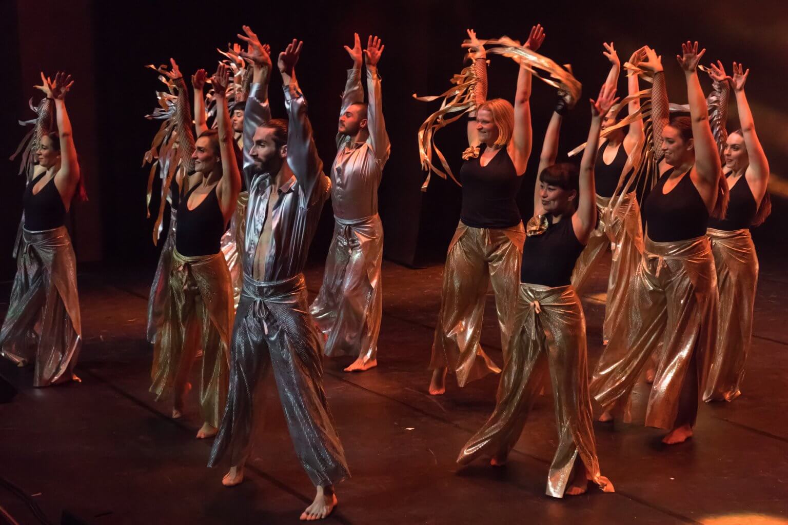 Danseurs du spectacle de Giant Studio, à Neuchâtel (Suisse)